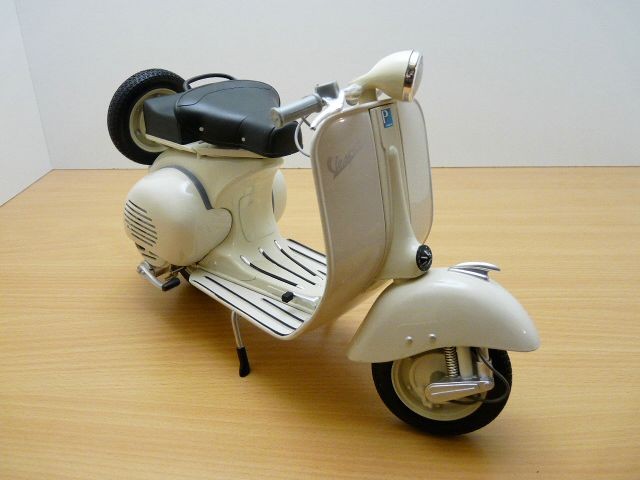 PIAGGIO VESPA 150LT 1/6 two-seater scooter 93577492736 | eBay